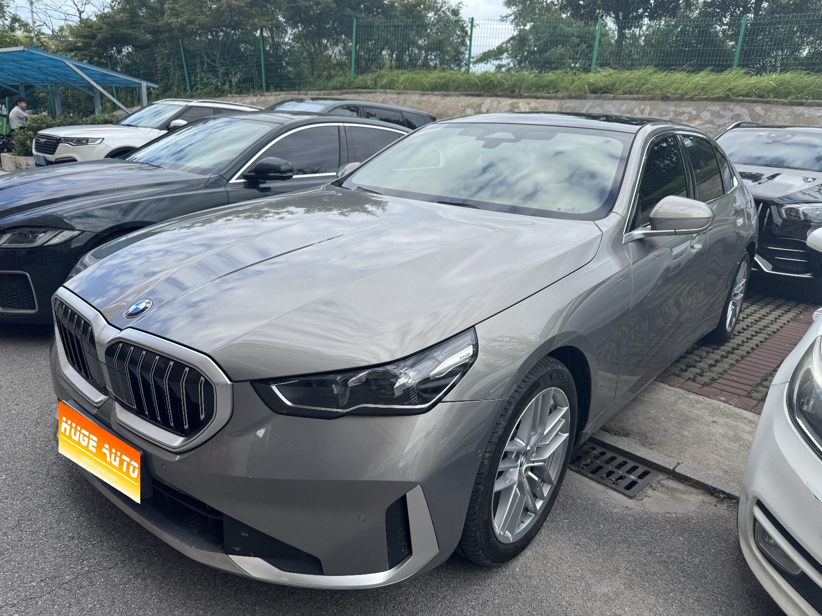 MY2024 BMW 5 Series 525Li M Sport kit