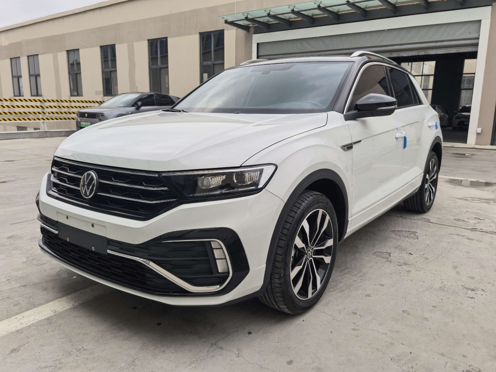 2022款 T-ROC探歌 280TSI DSG两驱R-Line Pro PLUS