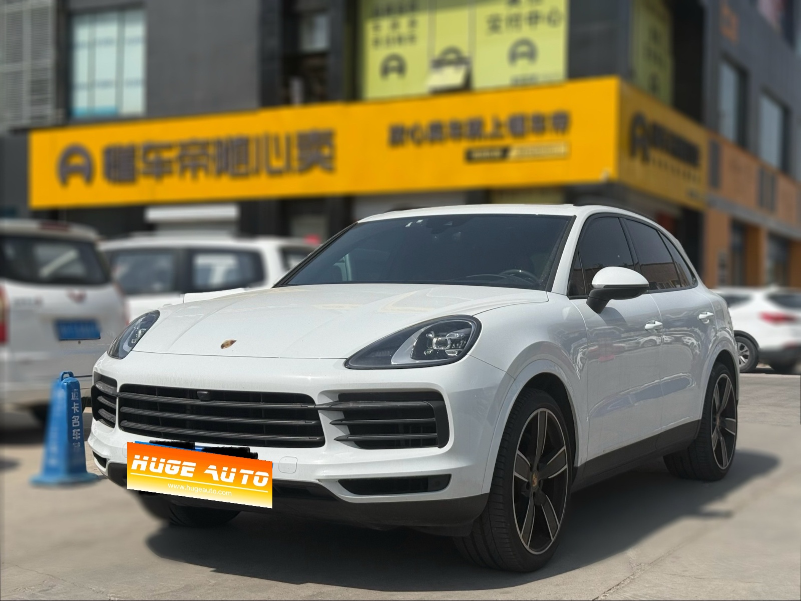 MY2023 Cayenne 3.0T Platinum Version 