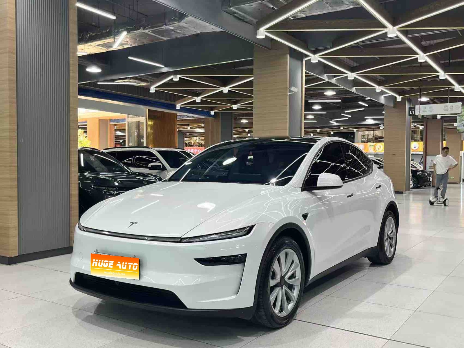 MY2025 Model Y Long range AWD