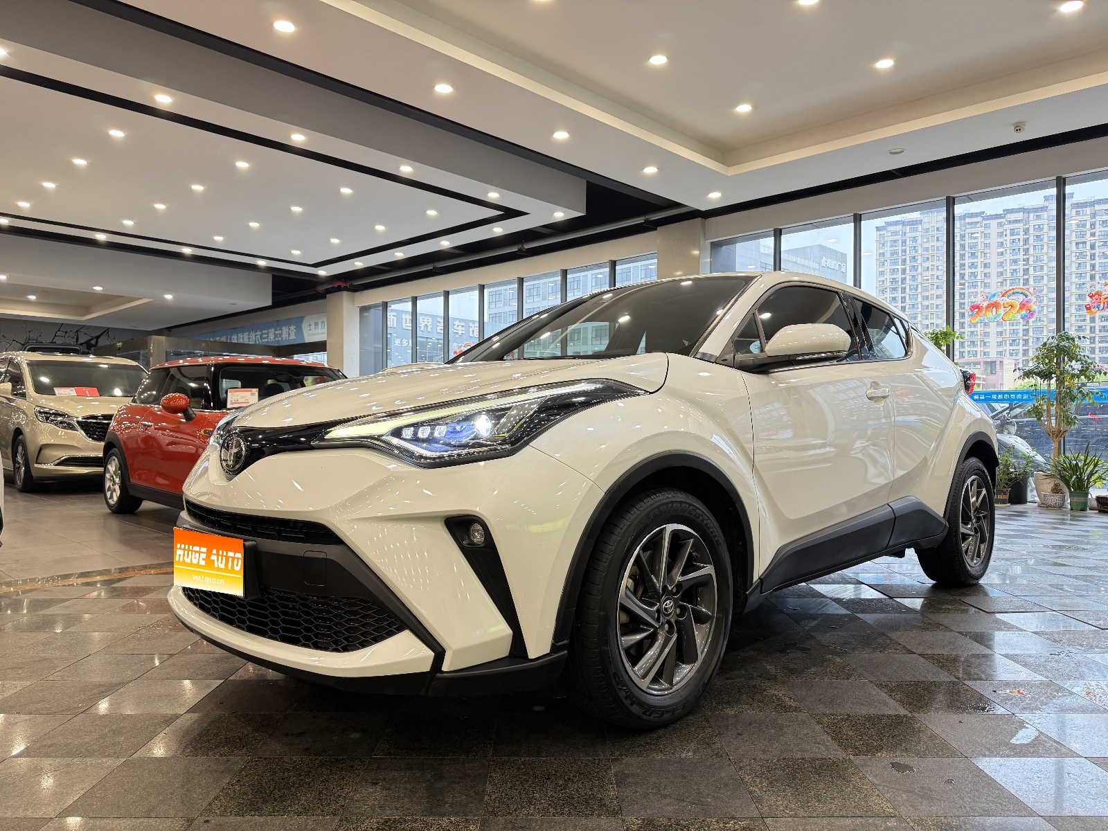 MY2021  Toyota C-HR 2.0L  Luxury