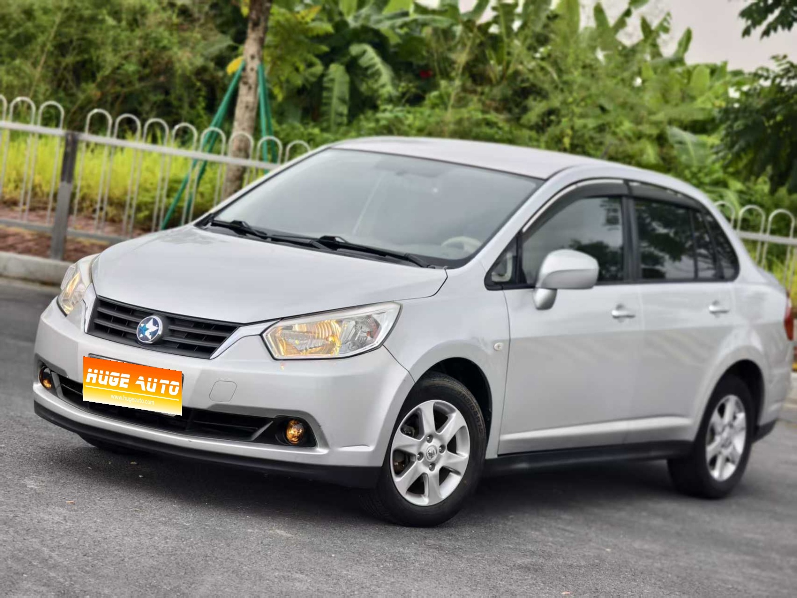 MY2013 Venucia D50 1.6L MT Fashion 