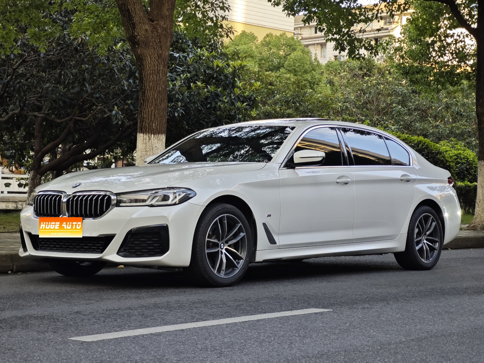 MY2022 BMW 5 Series Facelift II 525Li M Sport Kit 