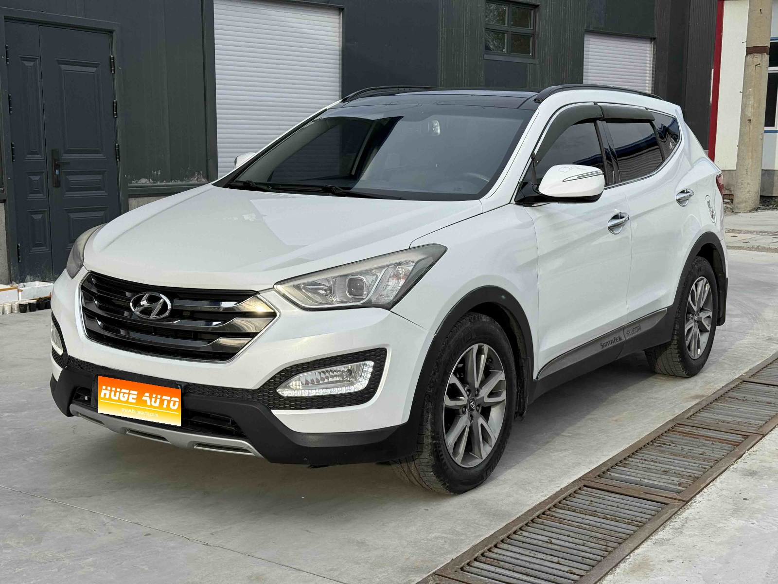 MY2013 SantaFe 2.0T AT 4WD Ultra Version