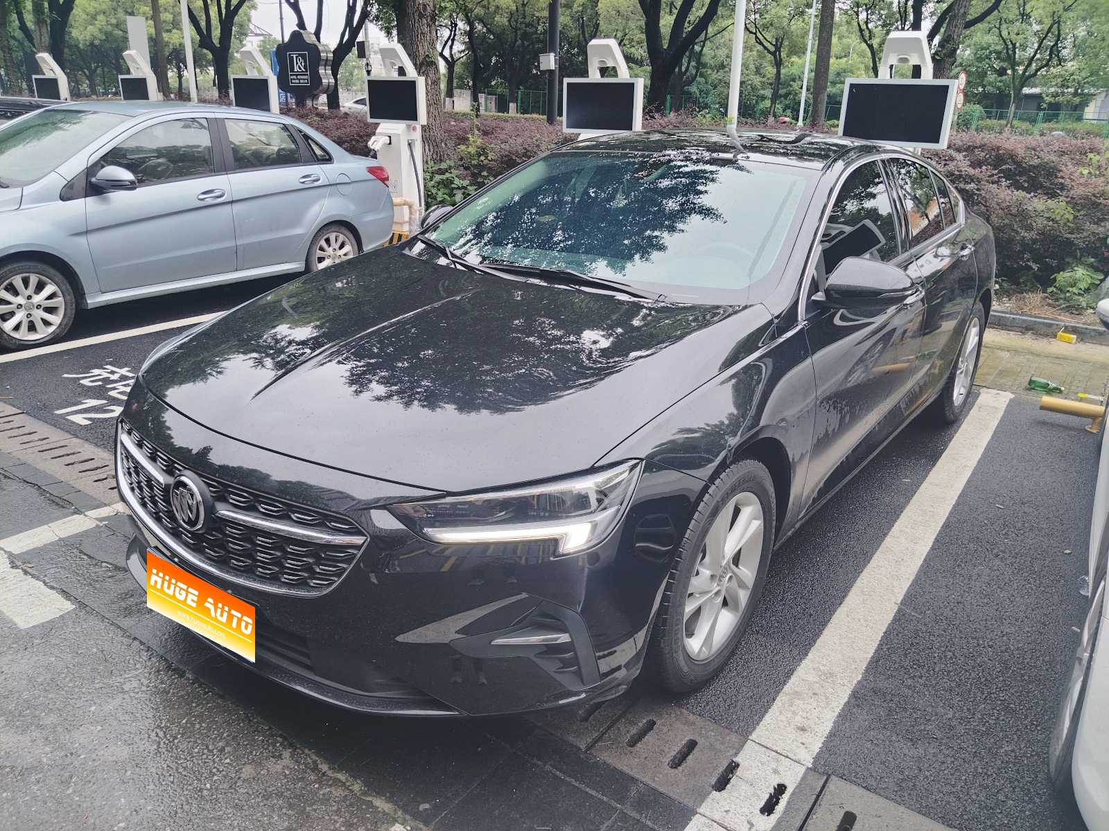 MY2023 Regal 552T Enjoy