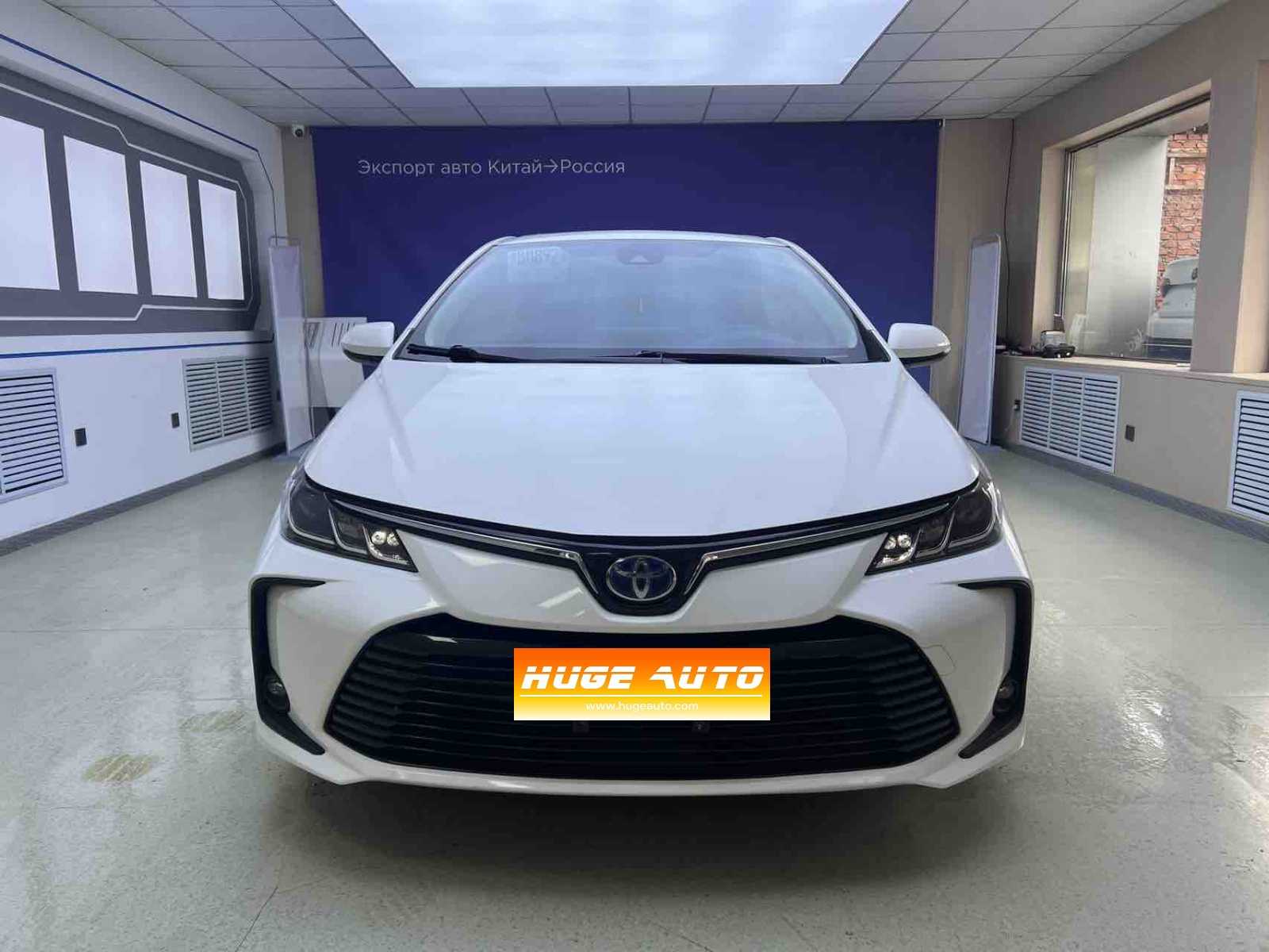 2021款 卡罗拉 双擎 1.8L E-CVT精英版