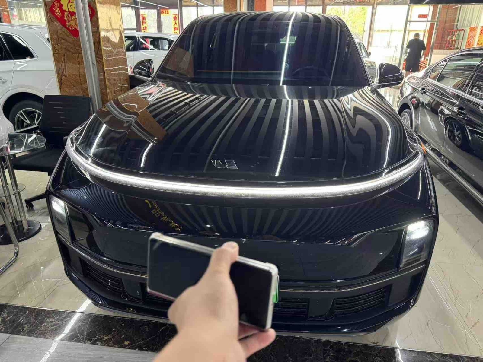 2023款 理想L8 Pro