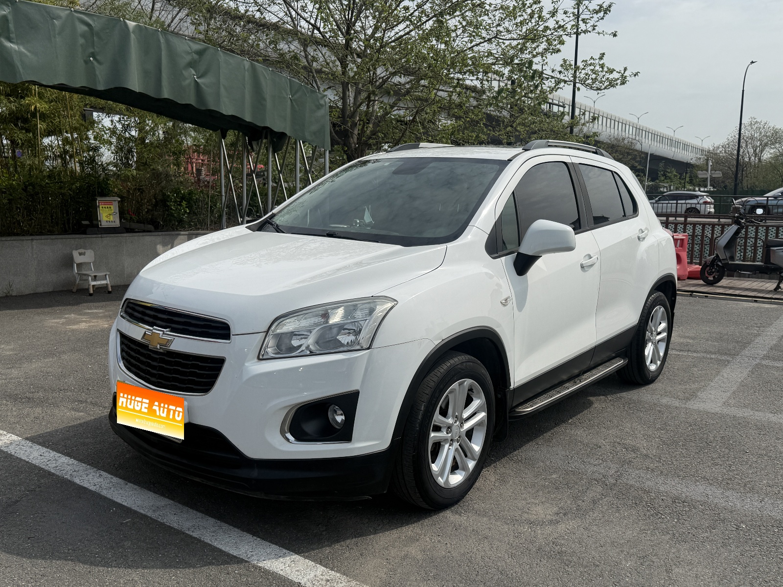 MY2016 Tracker 1.4T AT 2WD Comfort Sunroof 