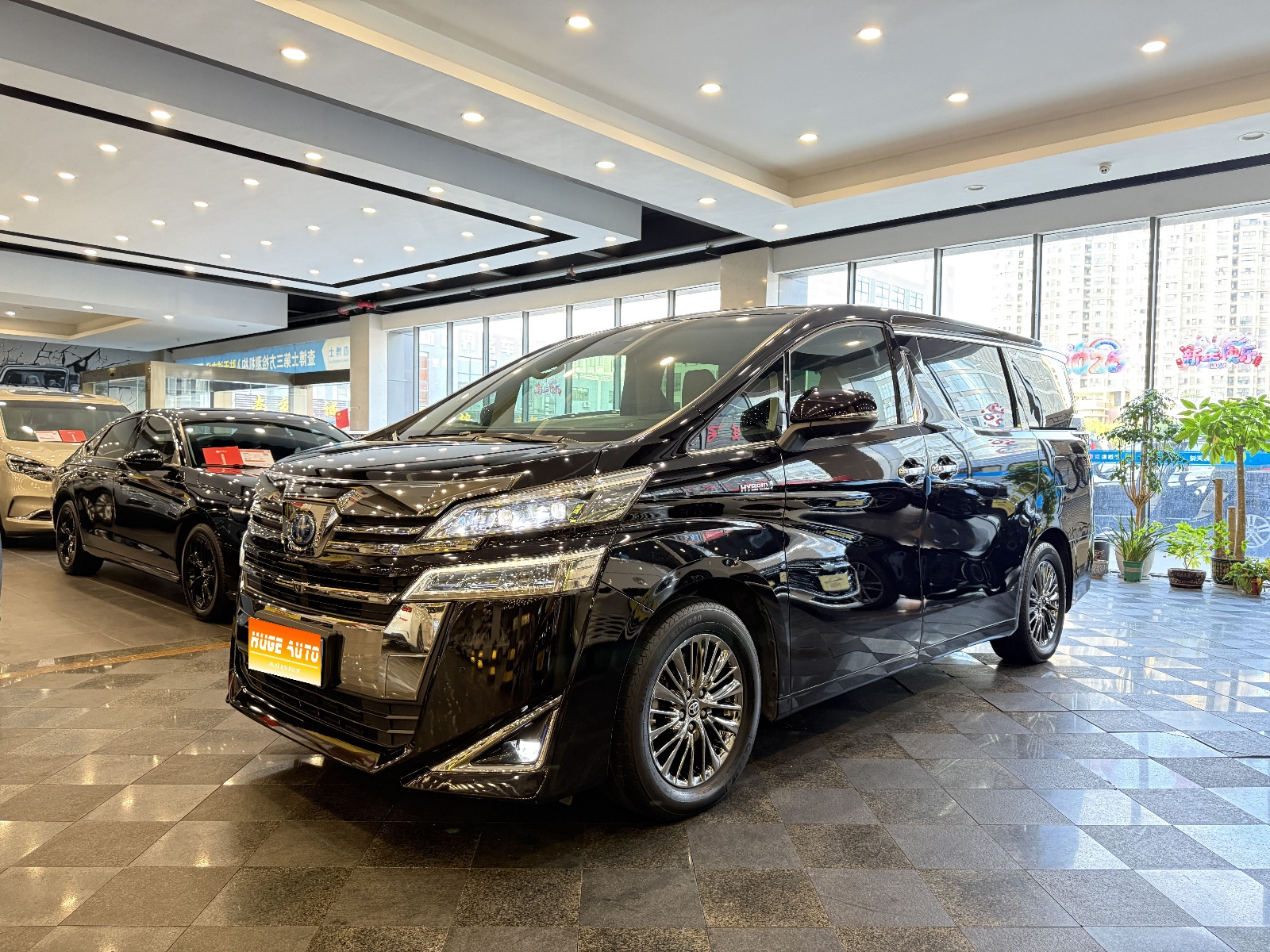 2019款 威尔法 双擎 2.5L HV尊贵版