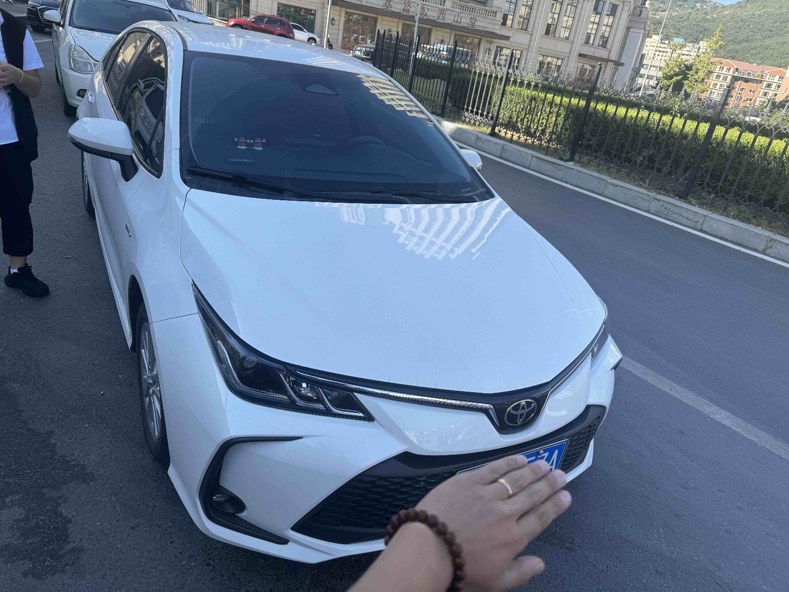 2024款 卡罗拉 1.8L 智能电混双擎 先锋版