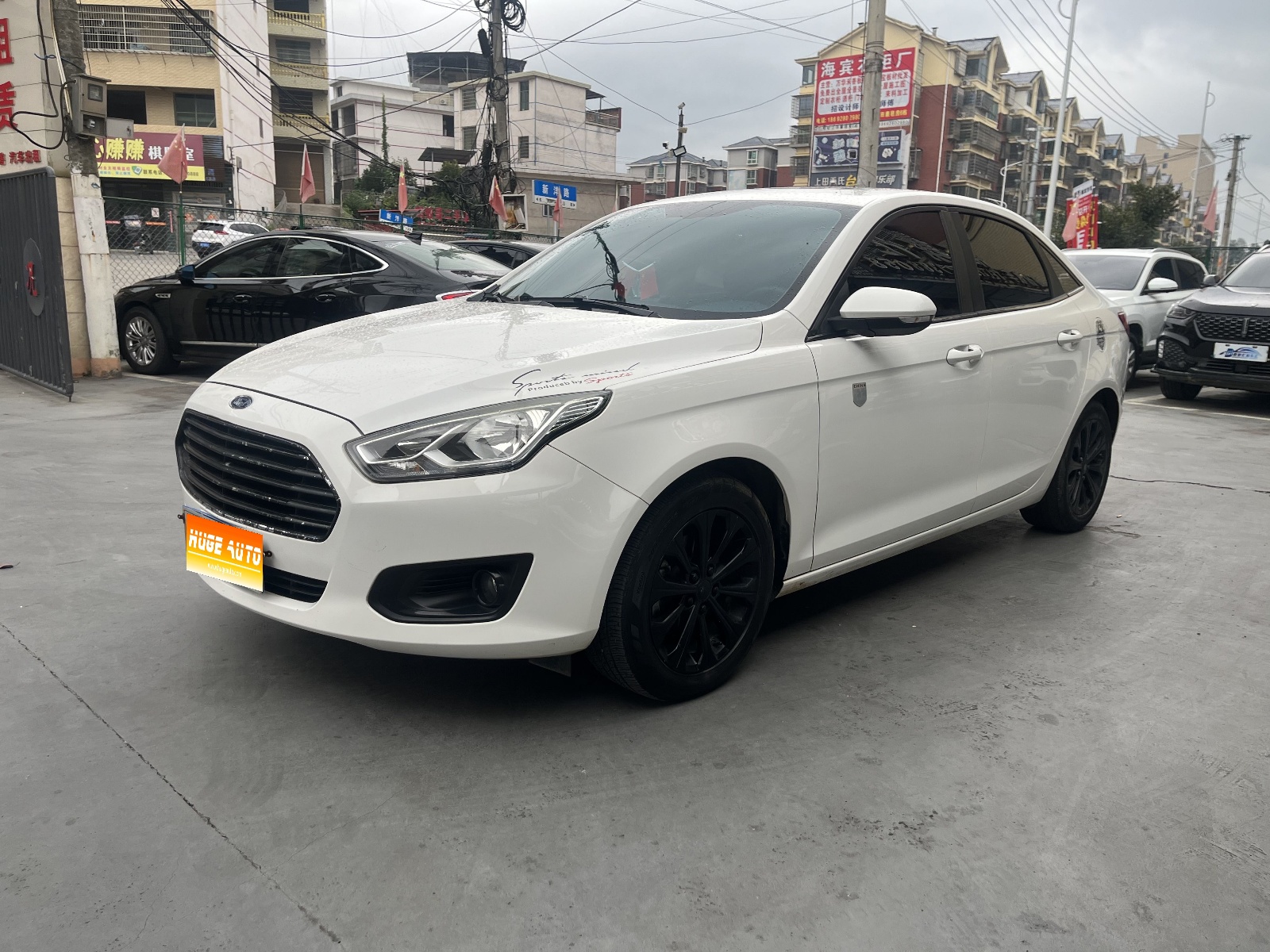 MY2017 ESCORT Happy Version 1.5L AT Fashion Version 