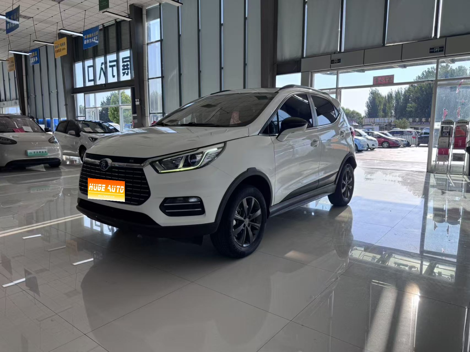 MY2019 Yuan EV360 I-connect Lead