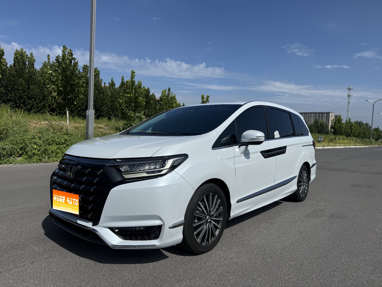 MY2024 ELYSION 2.0L e:HEV Luxury Version