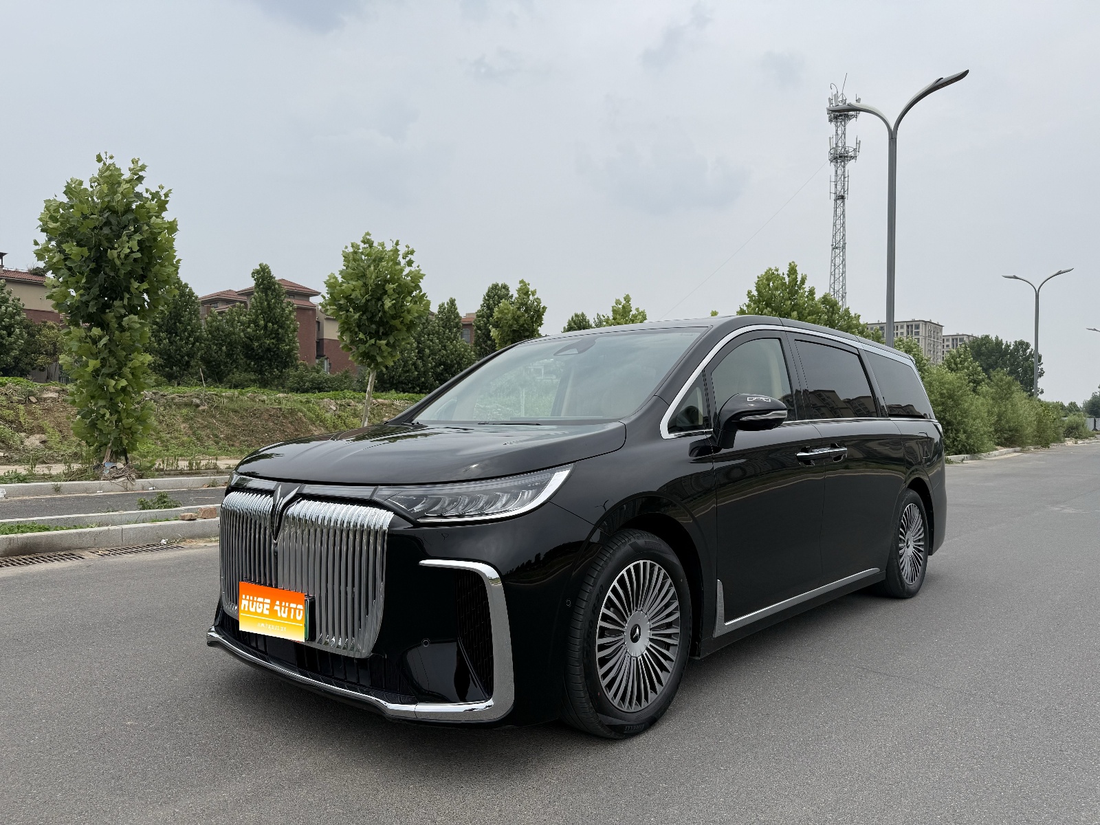 MY2025 VOYAH Dreamer PHEV 4WD Flagship Kunpeng