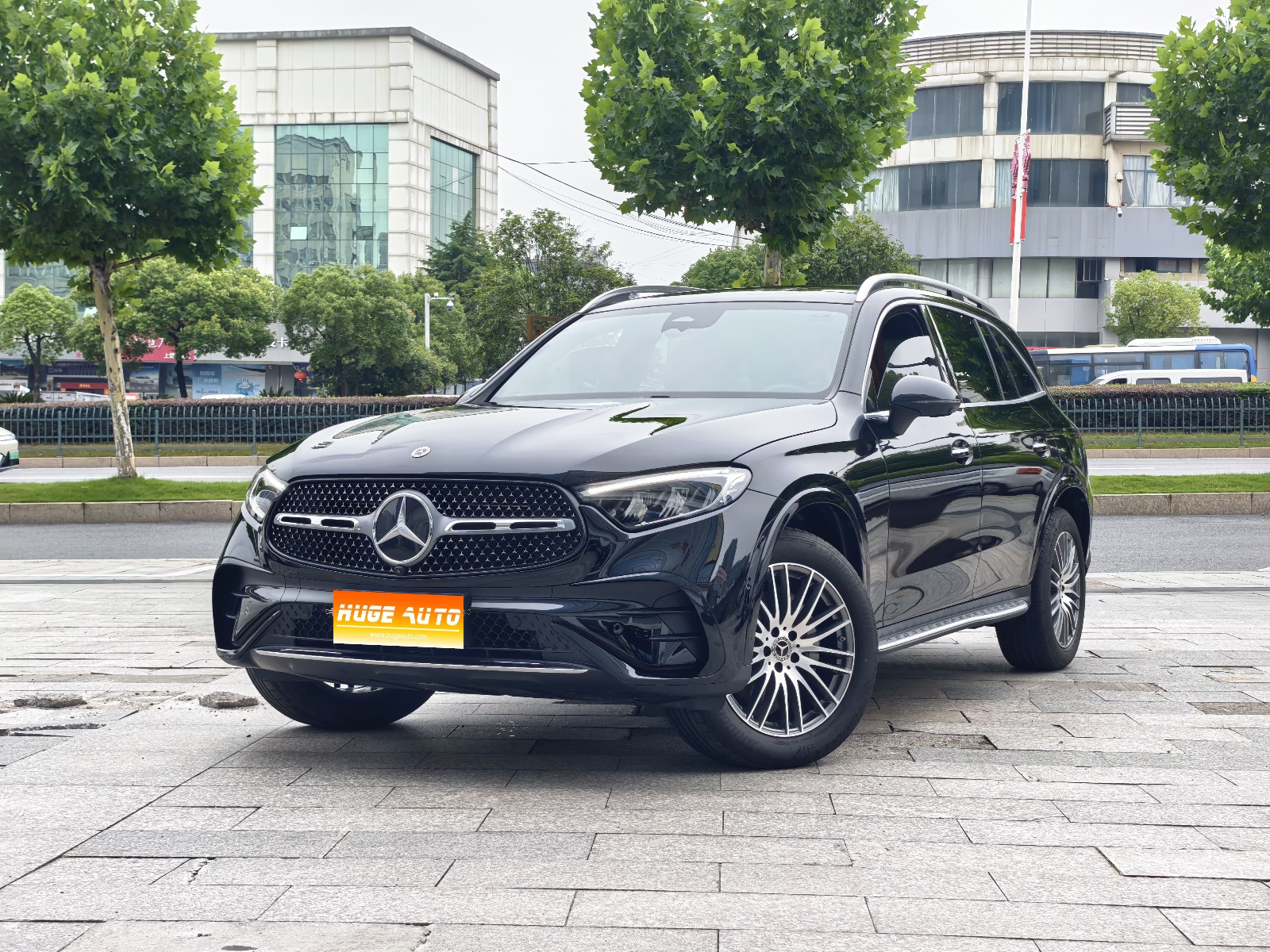 2025款 奔驰GLC 300 L 4MATIC 动感型 5座