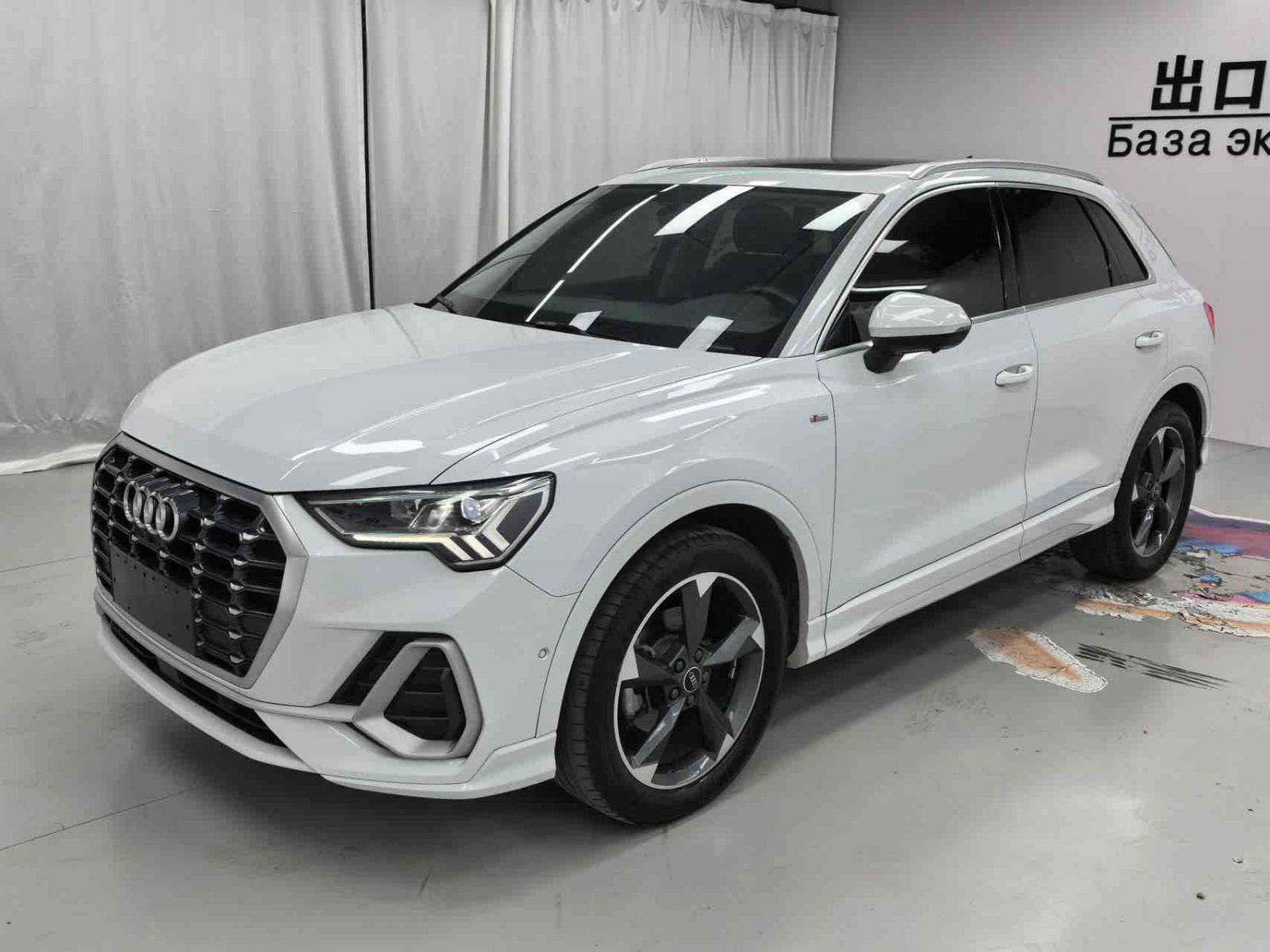 MY2022 Audi Q3 35 TFSI Fashion Dynamic Version