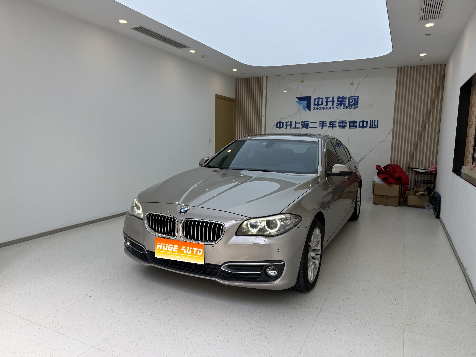 MY2017 BMW 5 Series 525Li Luxury Design Package 
