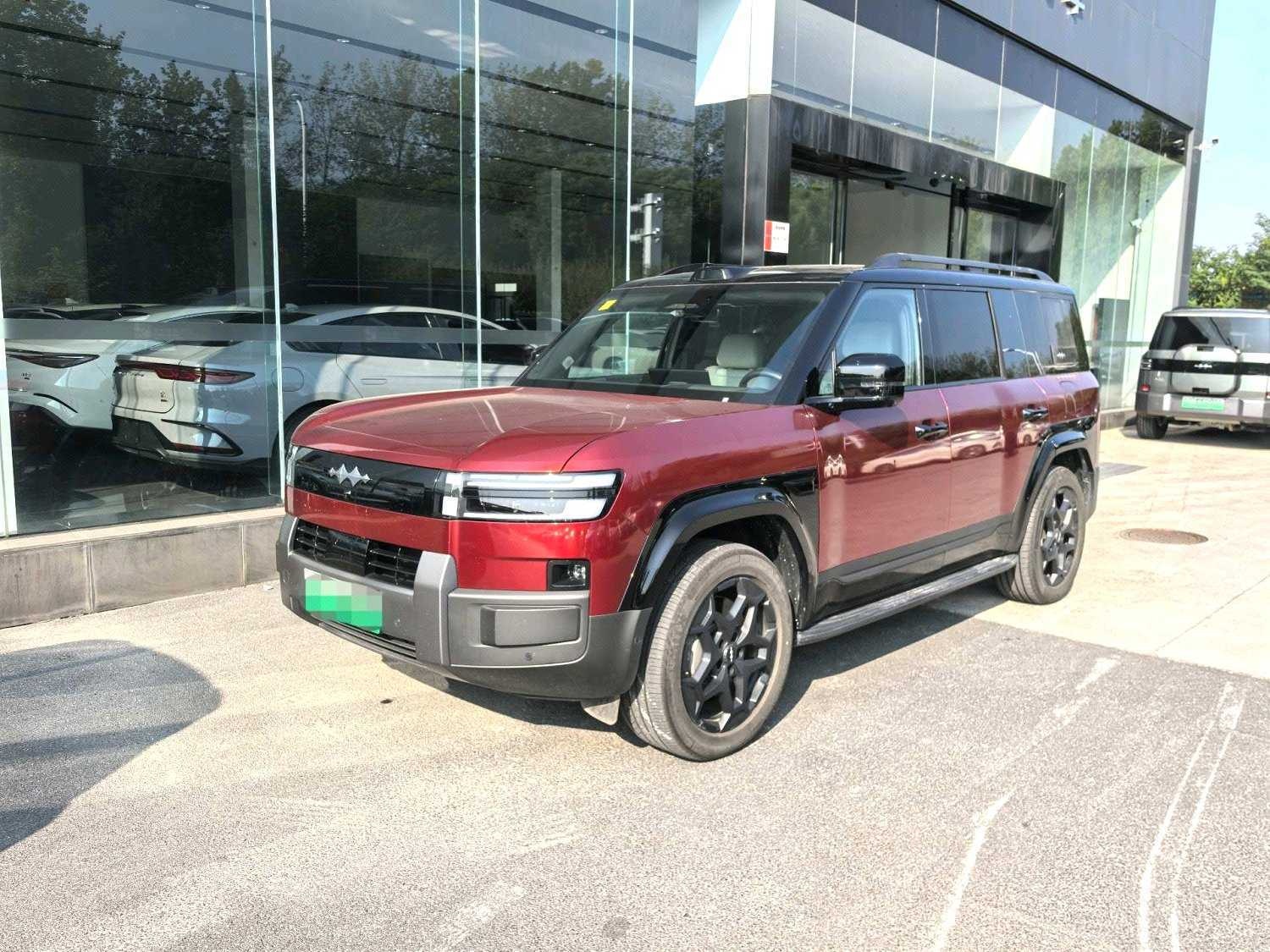 MY2025 Titanium 7 190KM 4WD Ultra