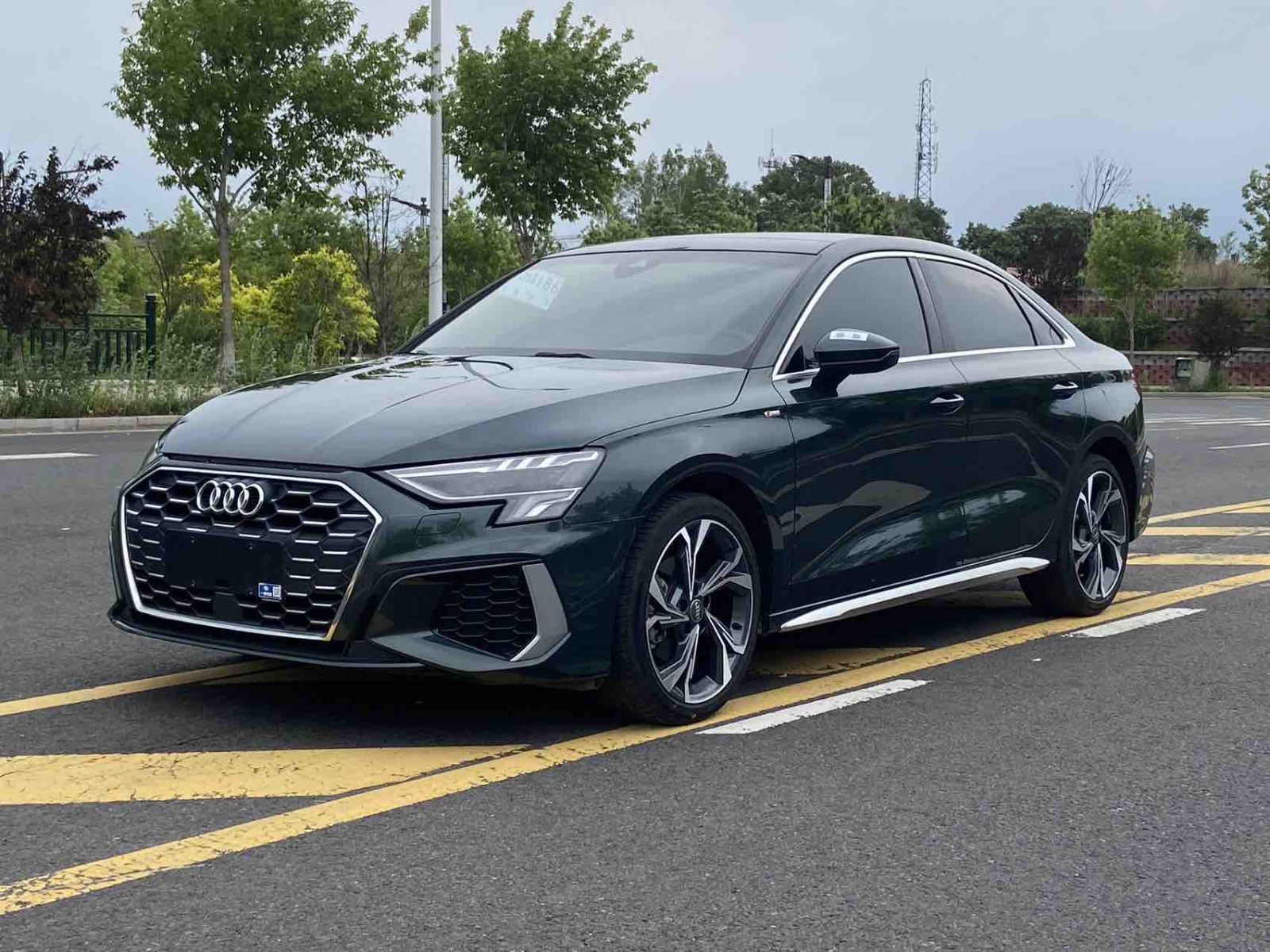 2021款 奥迪A3 A3L Limousine 35 TFSI 时尚运动型