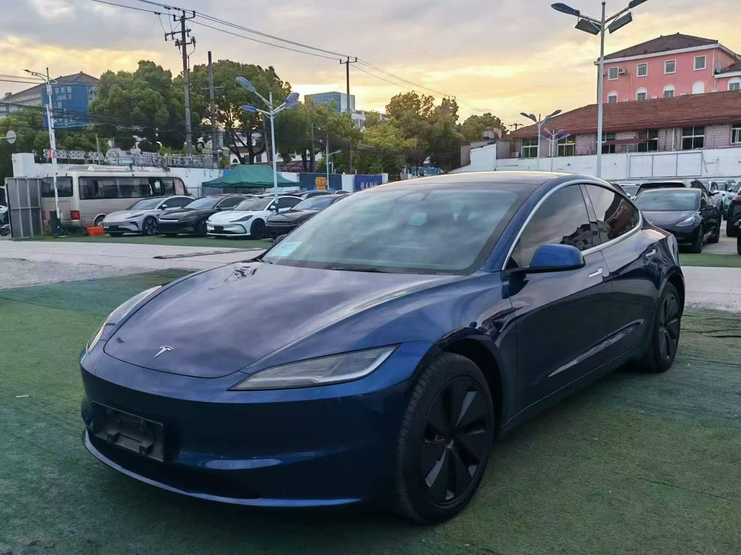 MY2025 Model 3 RWD
