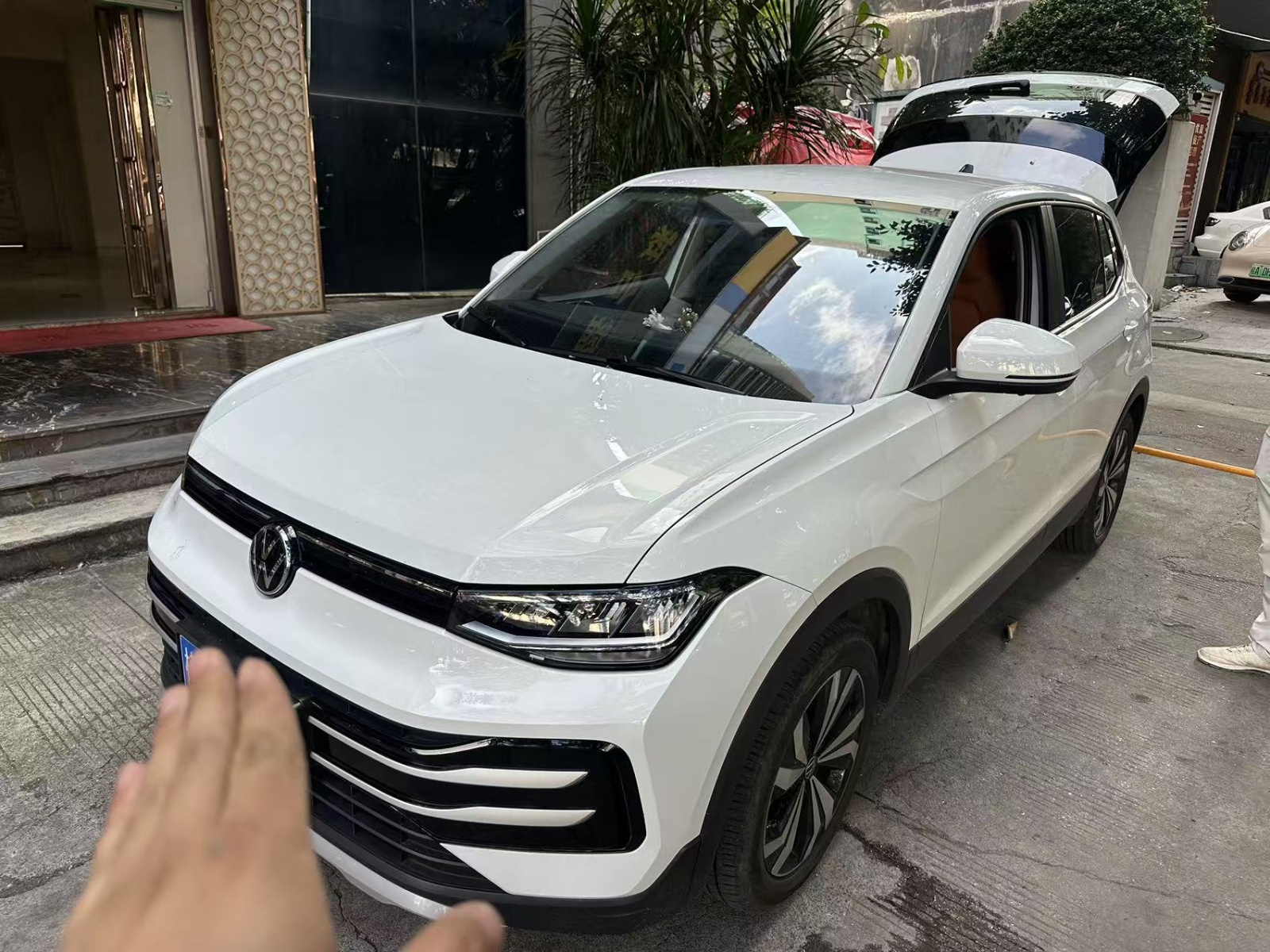 MY2025 Tharu XR 1.5L Advanced