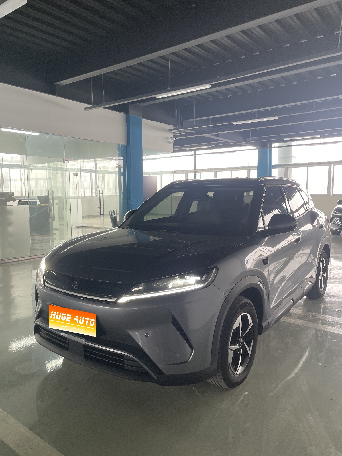 MY2025 YUAN UP i-Drive 401KM Exceed