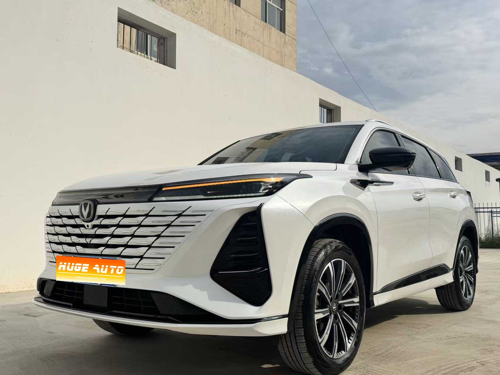 MY2026 Changan CS75 PLUS Intelligent Champion 1.5T New Bluecore Pilot Version