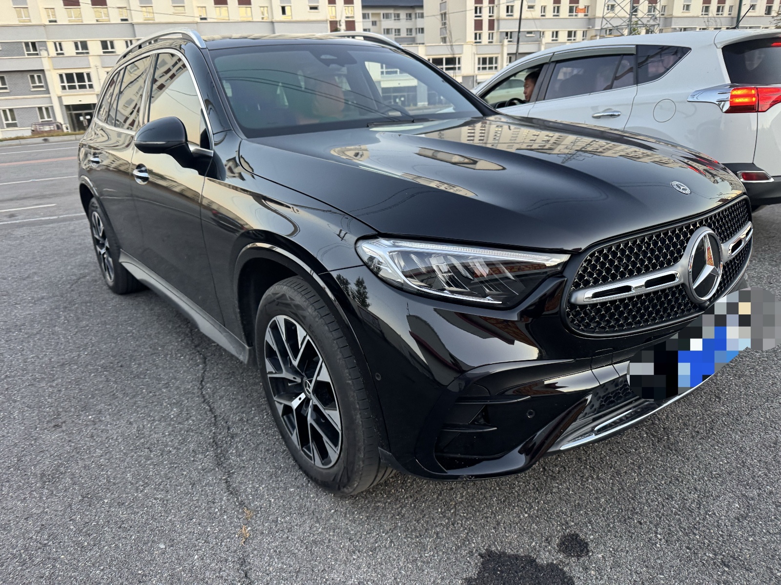 MY2024 Mercedes Benz GLC 260 L 4MATIC Luxury Version 5 seats