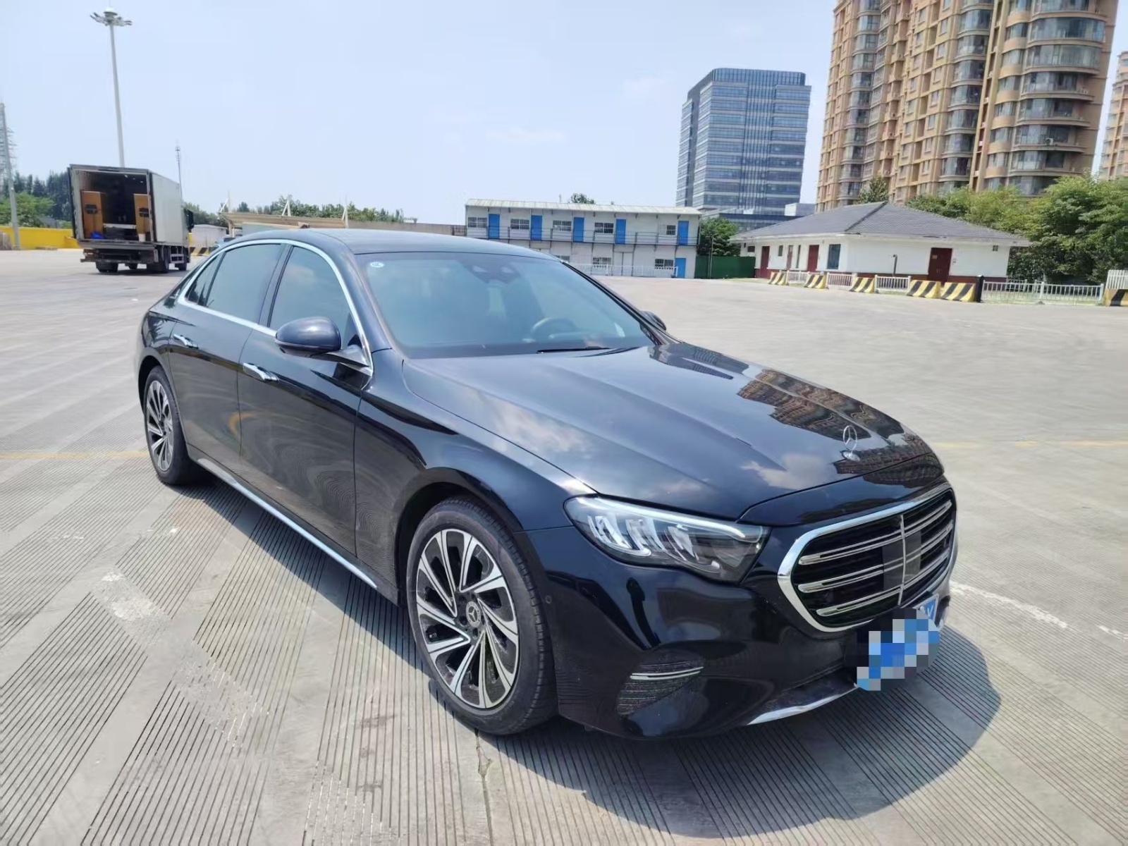 2025款 奔驰E级 E 300 L 豪华型