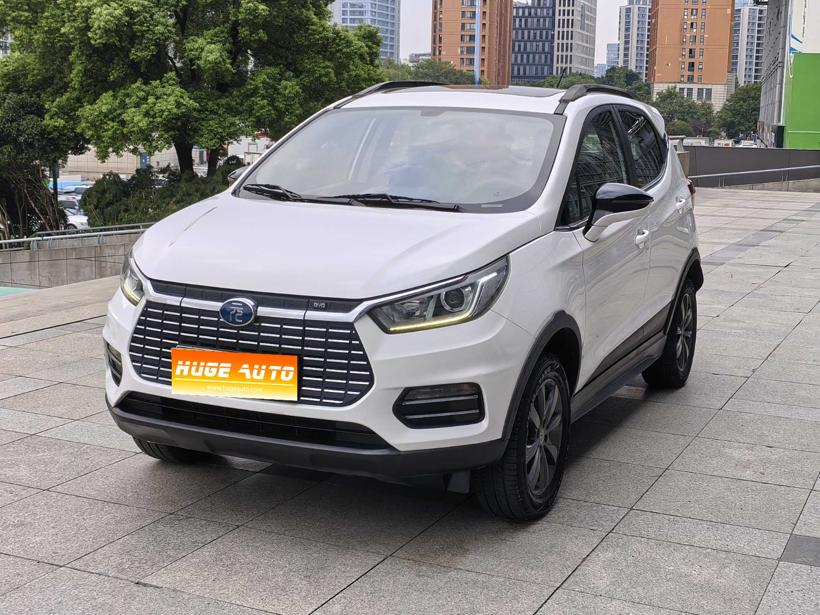 MY2018 Yuan EV360 ICV Flashy