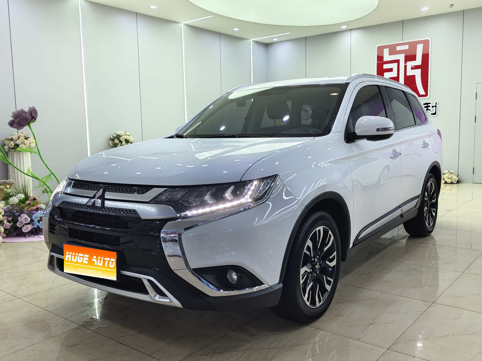 MY2019 Outlander 2.4L 4WD Zhixiang 5 Seats National V