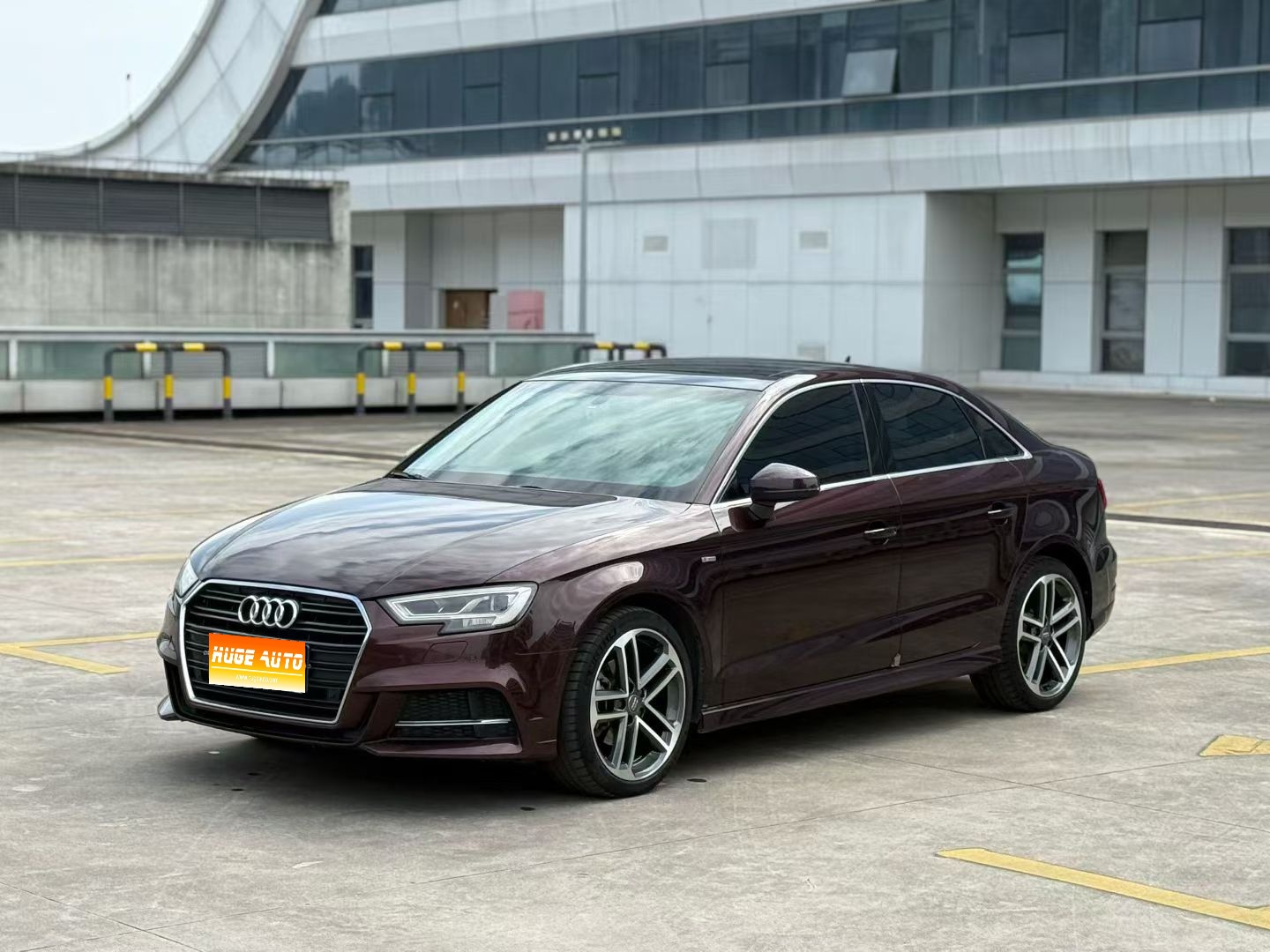 MY2016 Audi A3 Limousine 35 TFSI Fashion Version 