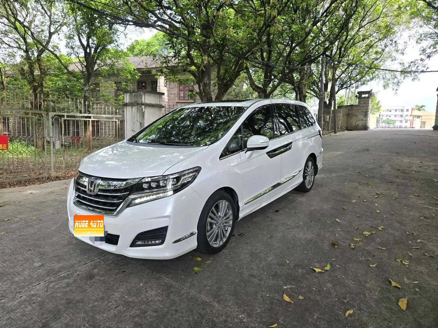 MY2016 Elysion 2.4L Luxury Version 