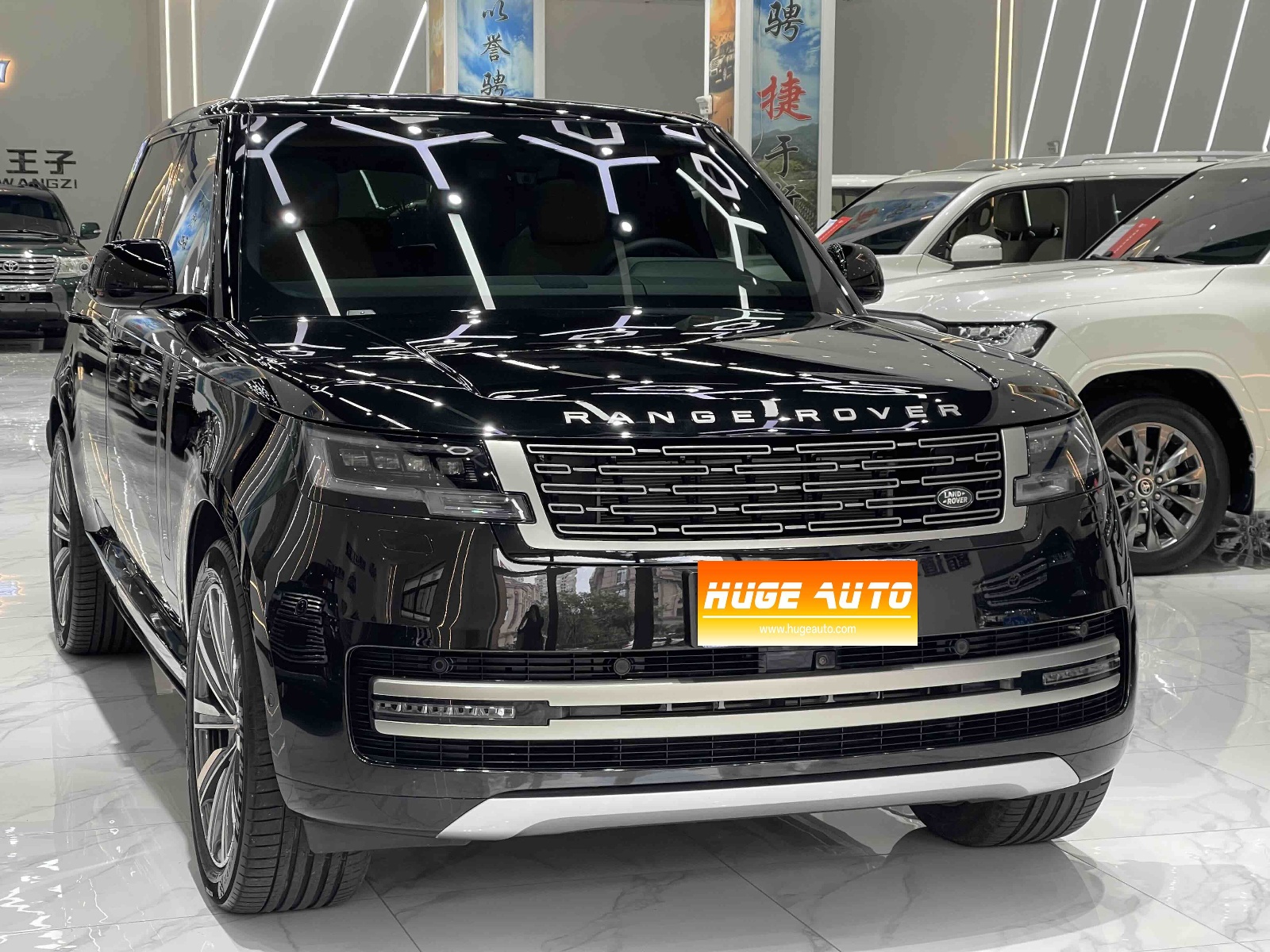 MY2023 Range Rover 3.0 L6 400PS Heyday 7 Seater Extended