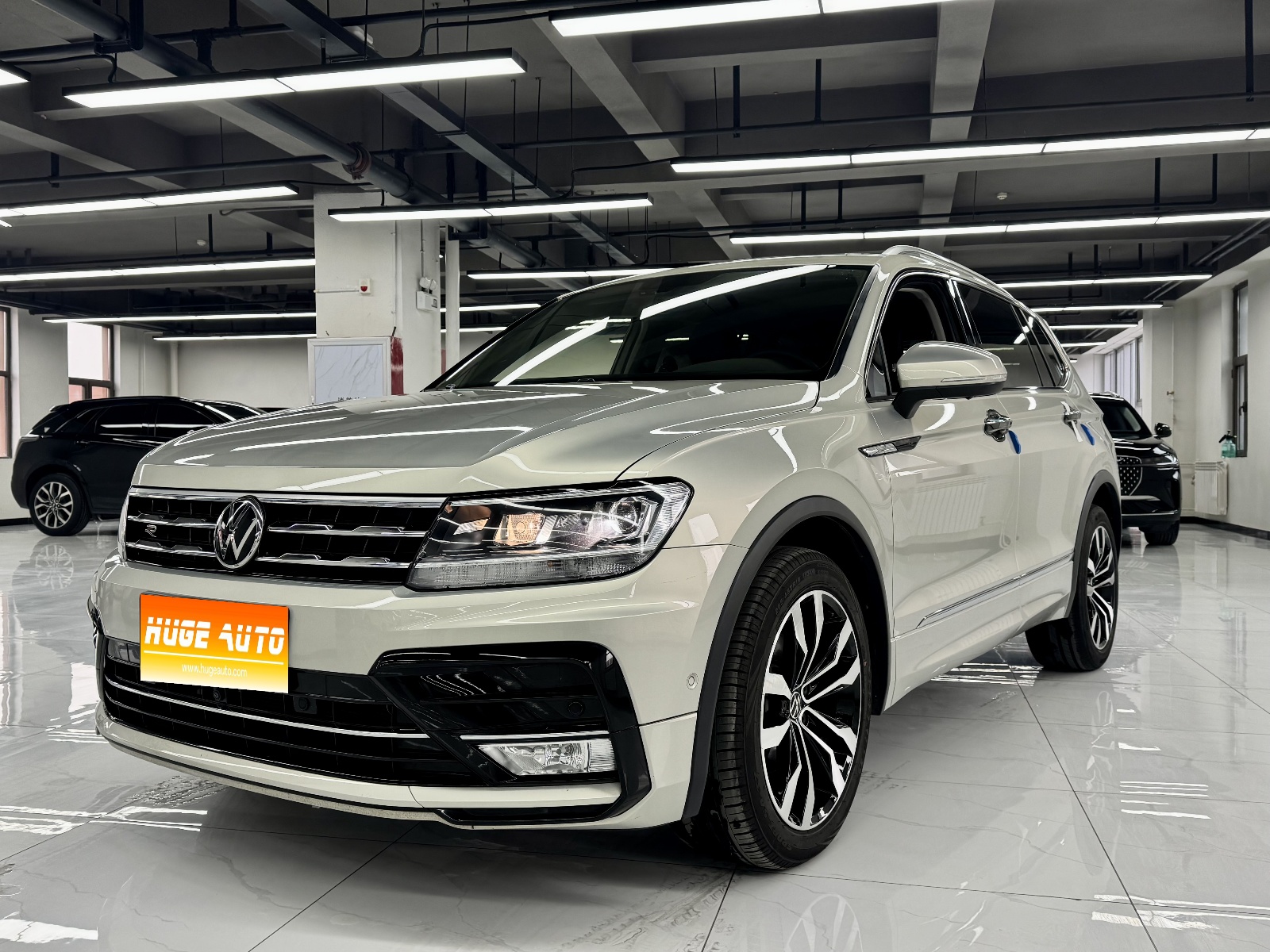 MY2021 Tiguan L 330TSI AT 2WD R-Line Enjoy Version