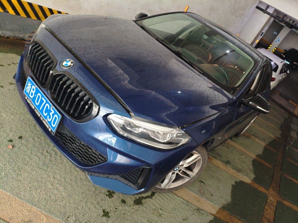 MY2021 BMW 1 Series 120i M Sport Night Kit 
