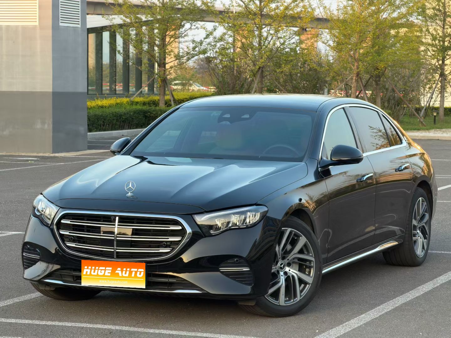2024款 奔驰E级 E 300 L 时尚型