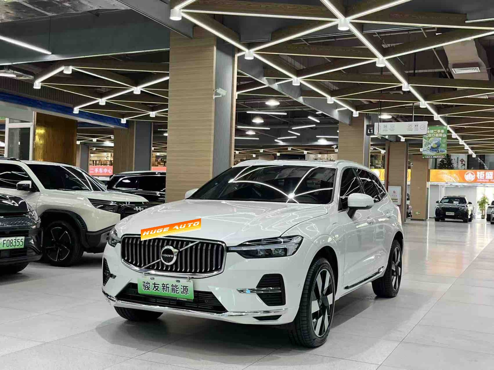 MY2024 Volvo XC60 PHEV T8 Long Range 4WD Zhiyuan Luxury