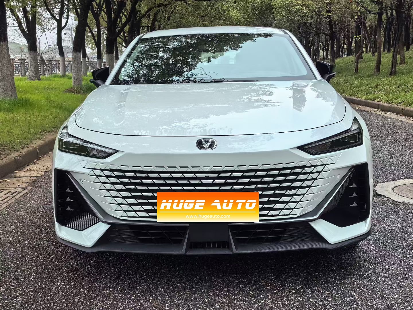 MY2023 Changan UNI-V iDD 1.5T 113km Zhiqu (Speeding)