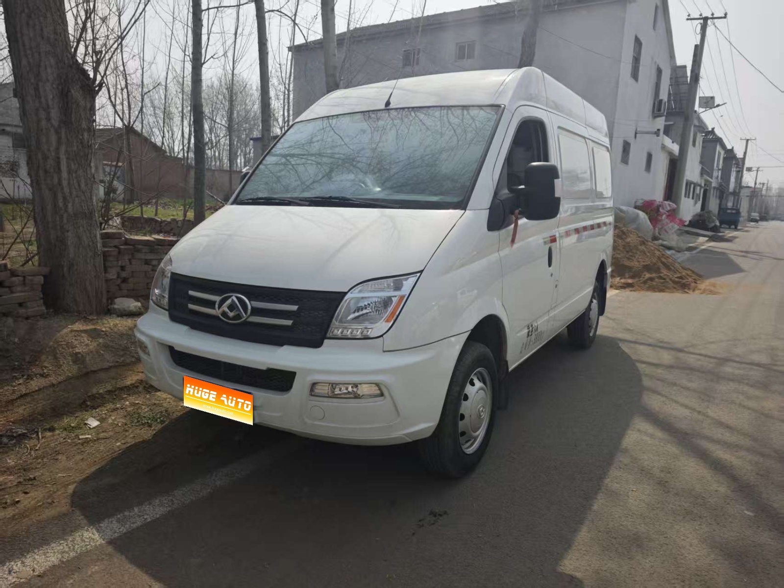 MY2019 V80 2.0T Plus 6-Speed MT Cargo Van Short Wheel Base Ultra-low Roof 2/ 3-Seat 