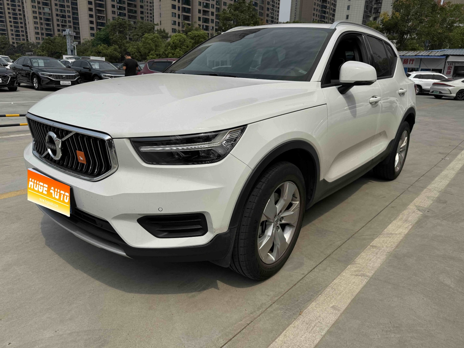2022款 沃尔沃XC40 T4 四驱智行时尚版