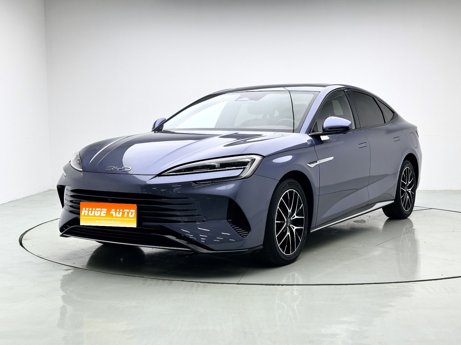 2023款 海豹 DM-i 1.5T 121km 尊荣型