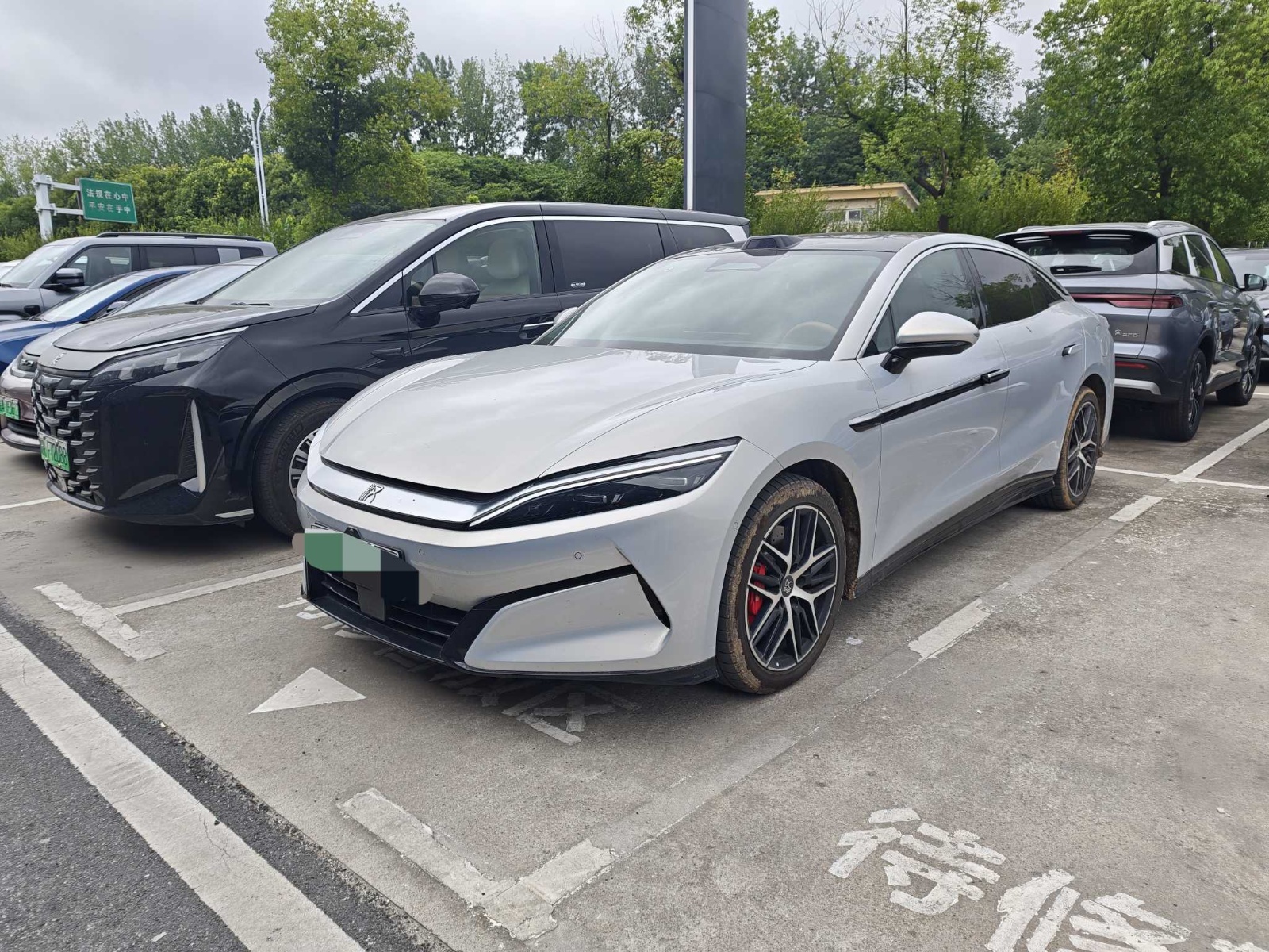 MY2025 HAN L EV 4WD Lidar Flagship