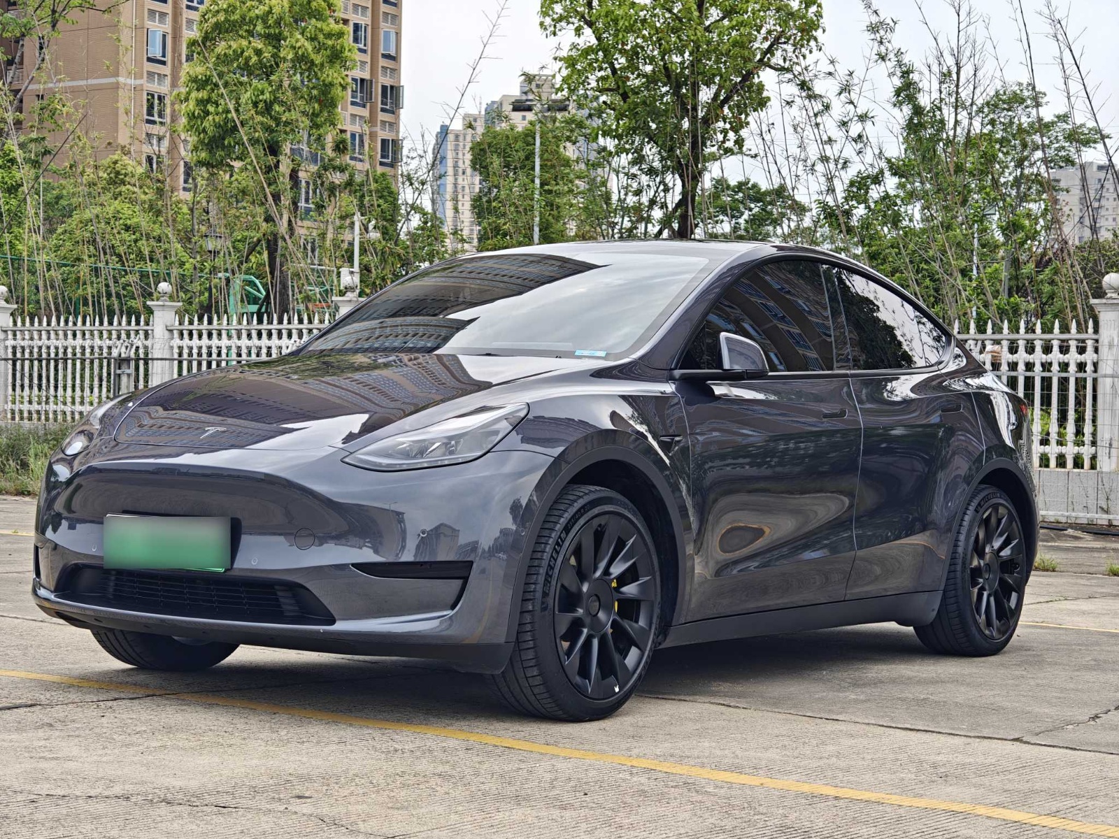 MY2023 Model Y RWD