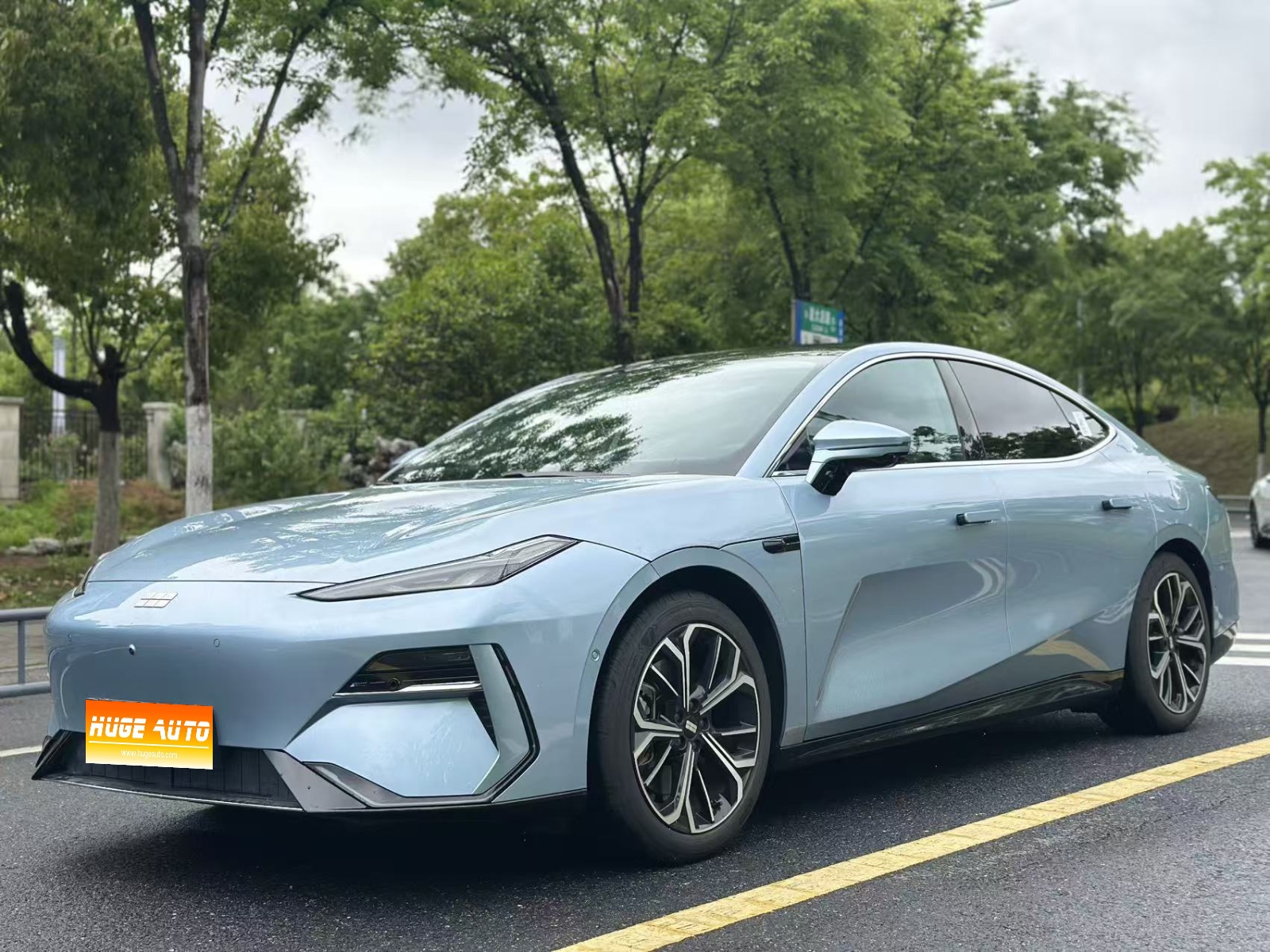 2025款 银河E8 700km 远航智驾版