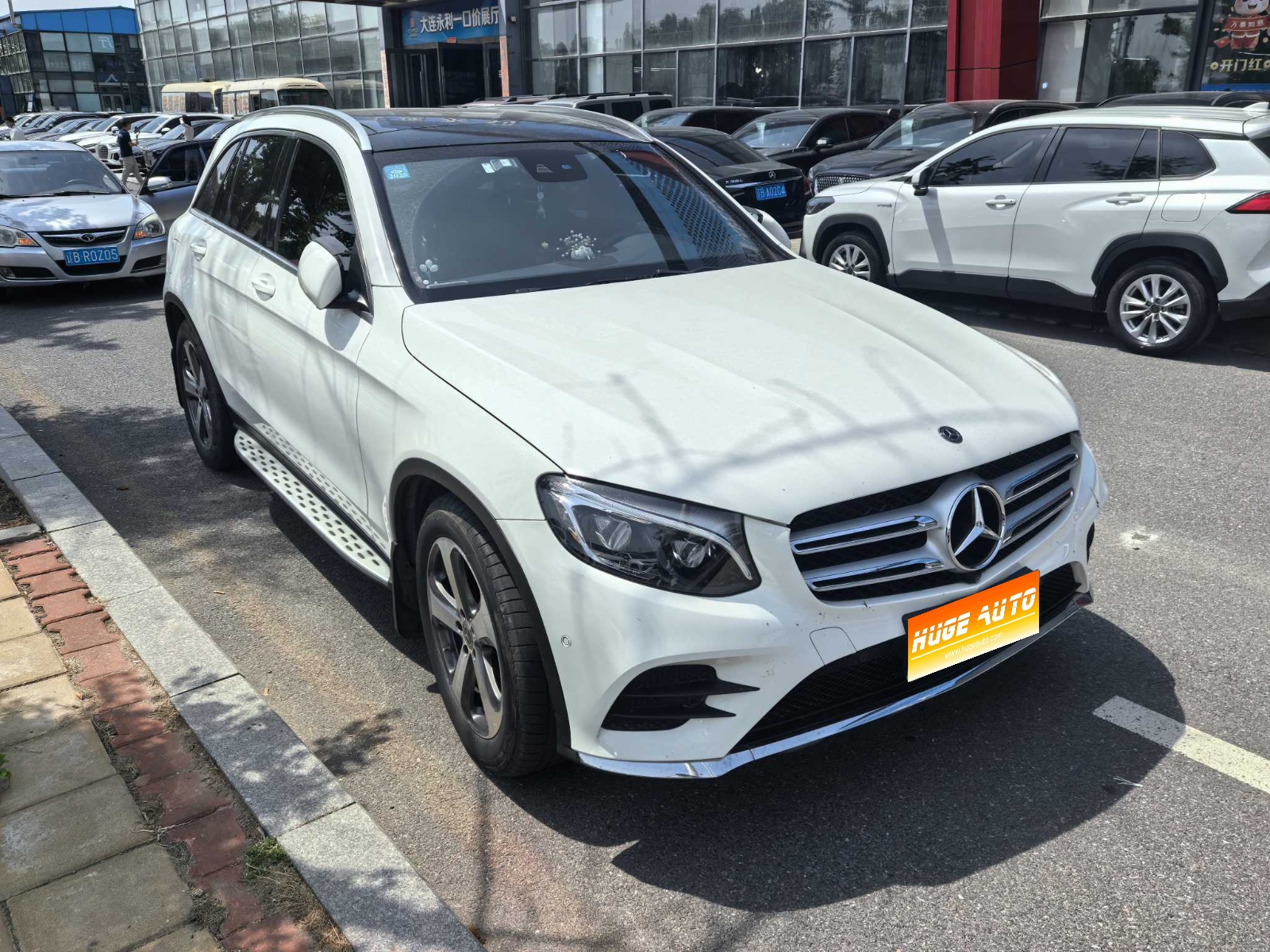 MY2017 Mercedes Benz GLC Class 300 4MATIC Dynamic Version