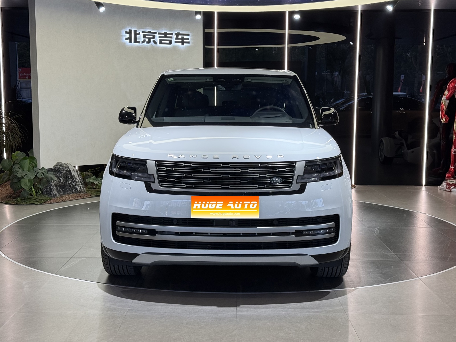 MY2024 Range Rover 3.0 L6 400PS Shengshi Extended