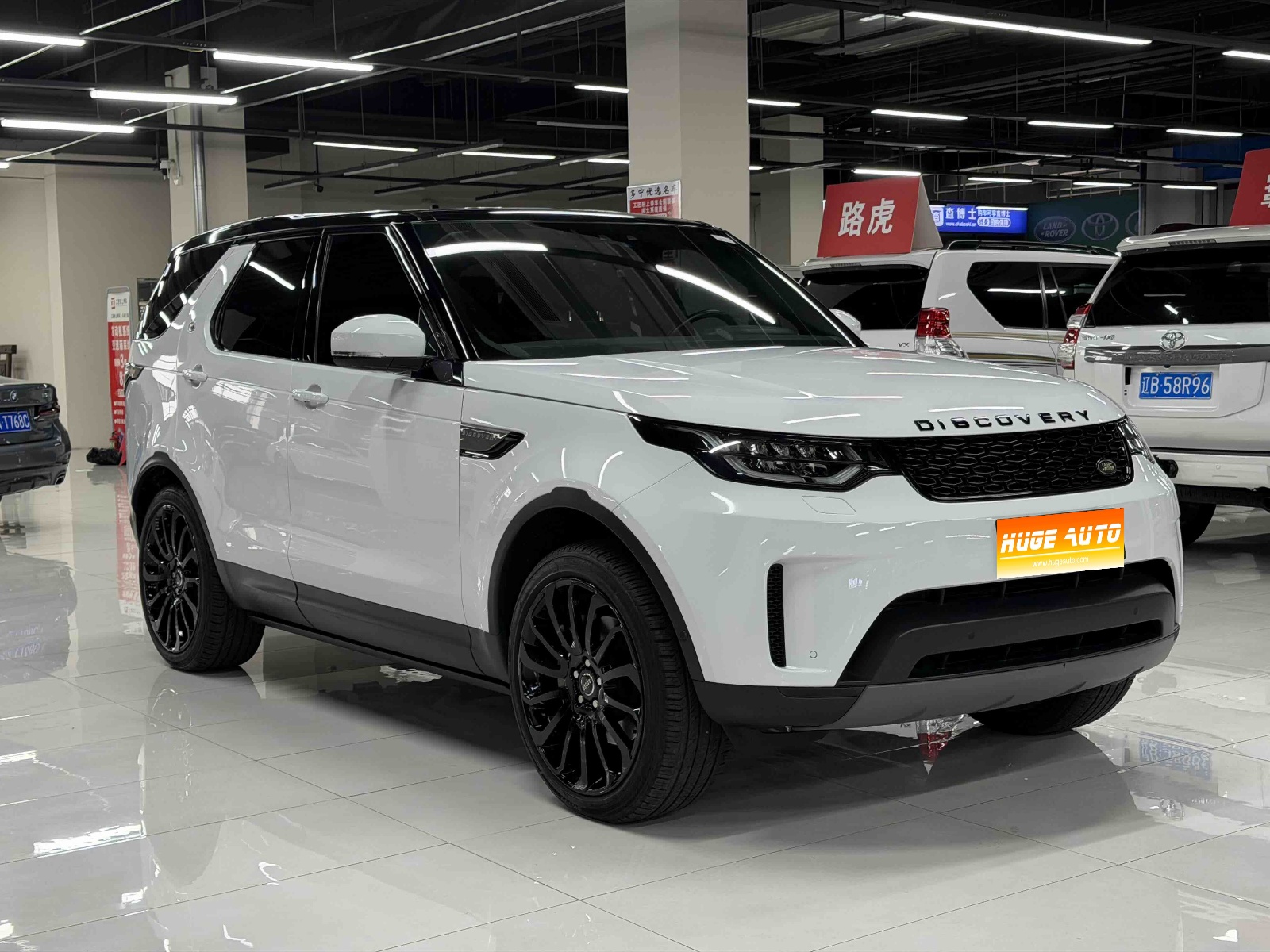 MY2019 Discovery 3.0 SC V6 SE