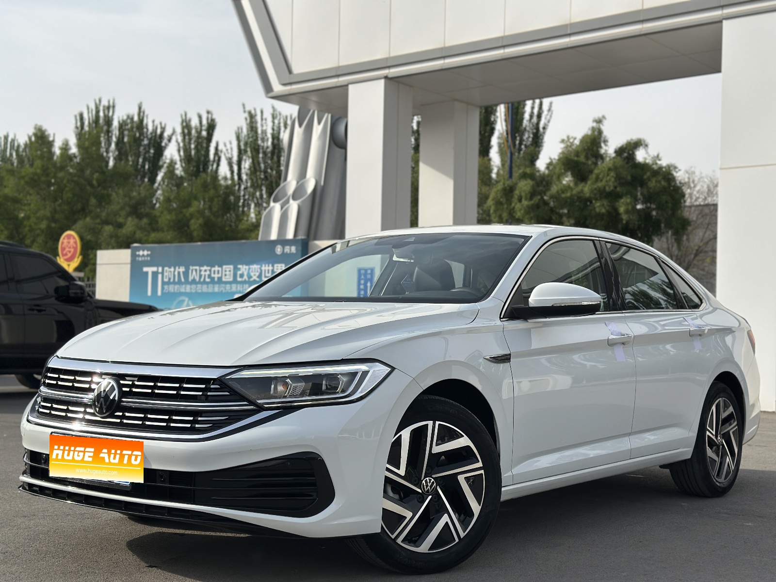 MY2023 Sagitar 300TSI DSG Exceed Version