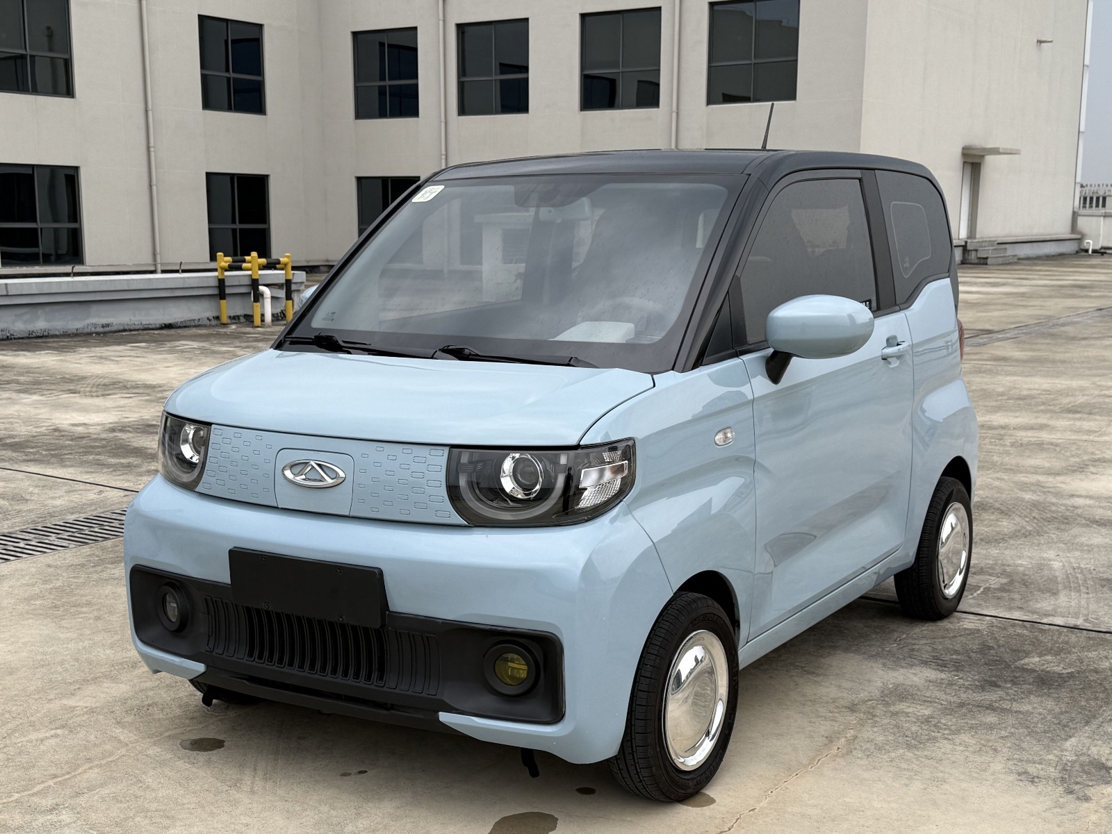MY2022 QQ Ice Cream 170km Sundae Lithium iron phosphate 